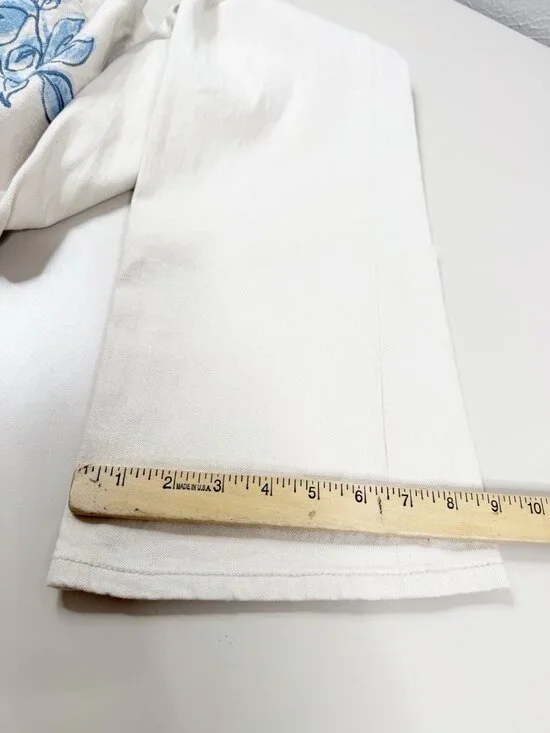 Coldwater Creek Sz 4 ( Actual 29x31) Beige Blue Flowers Bootcut Jeans EUC - Picture 8 of 10